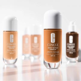 EVEN BETTER CLINICAL VITAMIN MAKEUP SPF 50