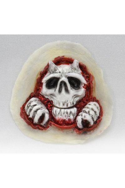 Woochie Skull Peeking Out