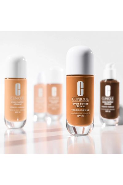 Even Better Clinical Vitamin Makeup SPF 50