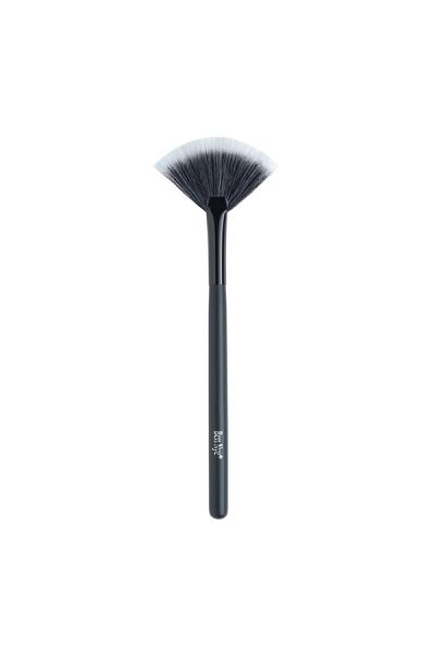 Ben Nye Medium Fan Brush