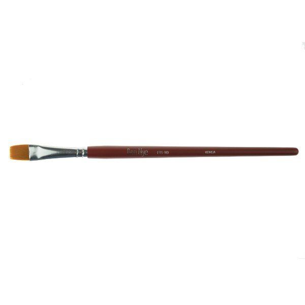 Ben Nye Flat Brush No. 10