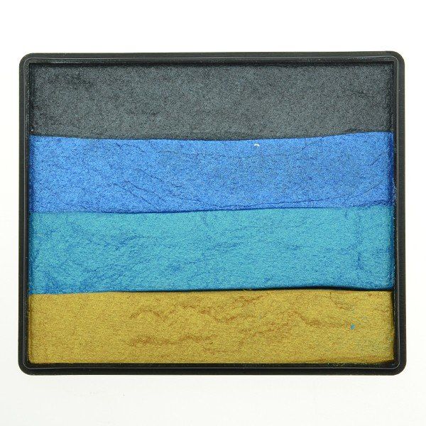 Sillyfarm Smokey Shimmer Rainbow Cake