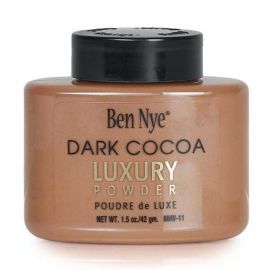 Ben Nye Banana Luxury Dark Cocoa 42gr

Banana powder is micro-milled into a silky texture, perfect for setting makeup easily and effortlessly