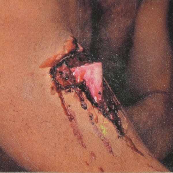 Kryolan latex bone coming out of the skin